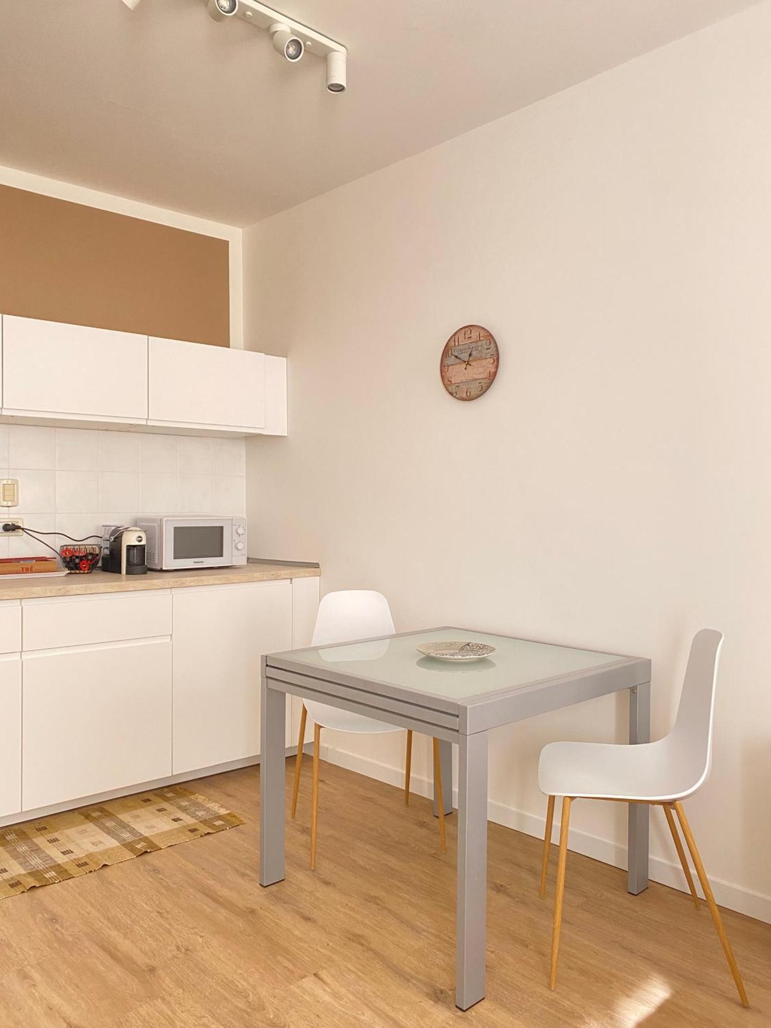 Angel's Apartment *